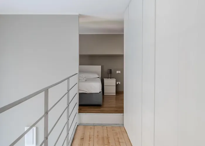Guesthost - Amazing Loft - 350 M Far From Dateo Station ميلان