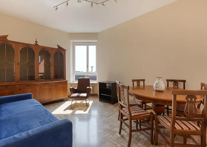- Roomy 300 M From M3 Affori Fn! Milão
