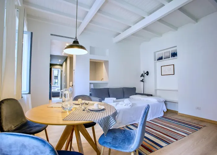 Easylife - - Lanzone 39 - Sant'ambrogio *