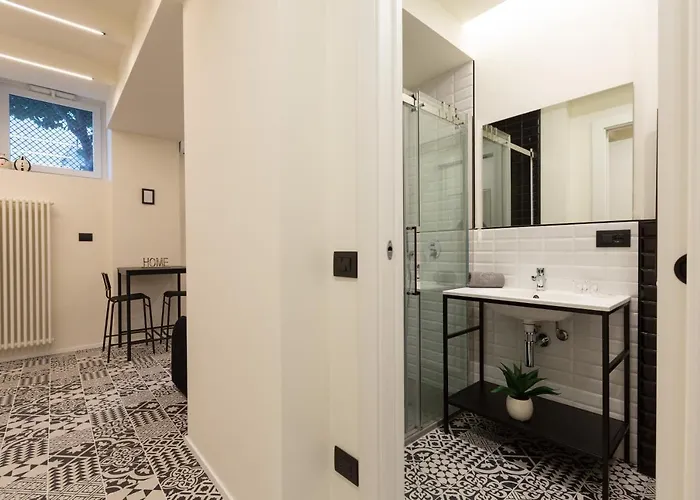 Pay60 -crescenzago- Luxury Yellow House Milano