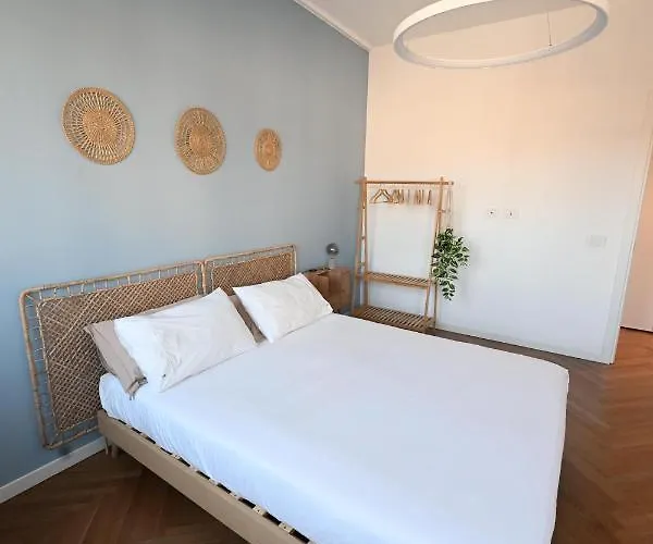 Your Window On The City - Via Gioia Apartment *