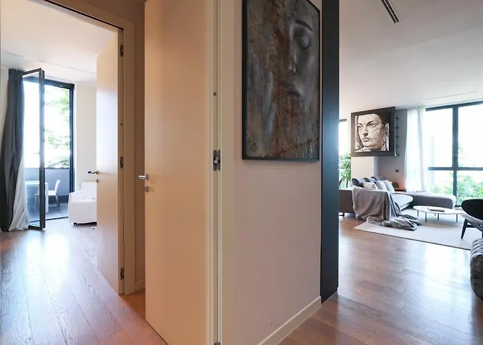 Luxury In Bosco Verticale Isola