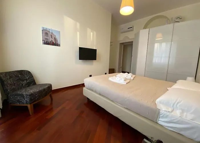 Casa Delle 5 Giornate Di * Milán