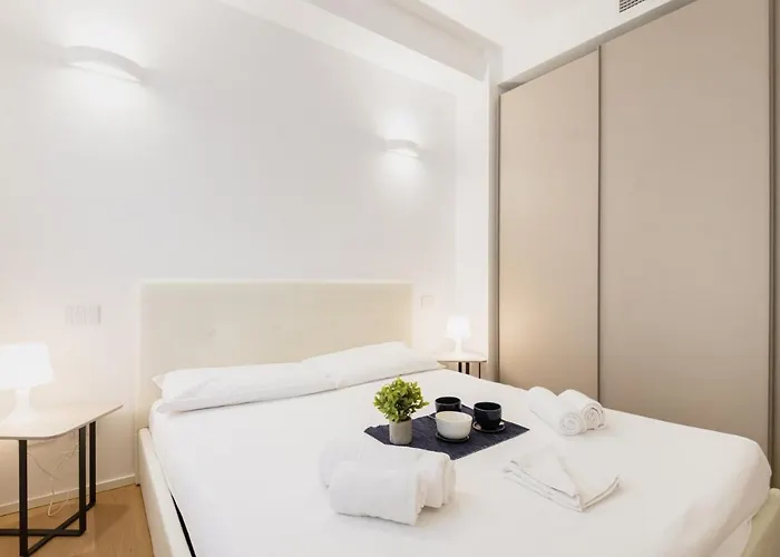 Easylife - - Francesca 51 - Life * Milan