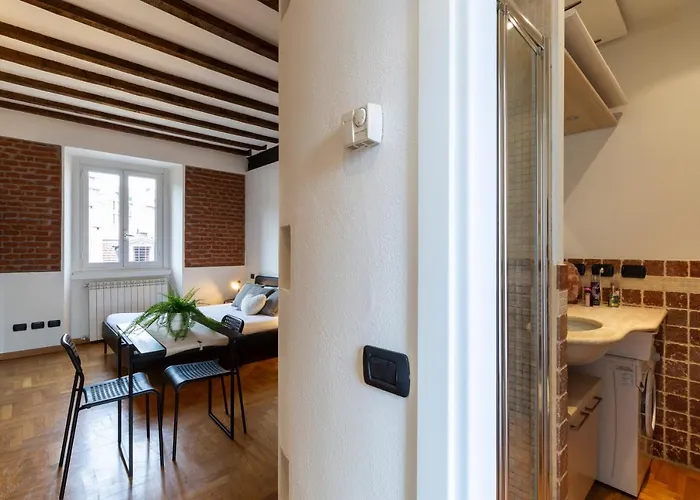 Apartman Pit Stop - Navigli *