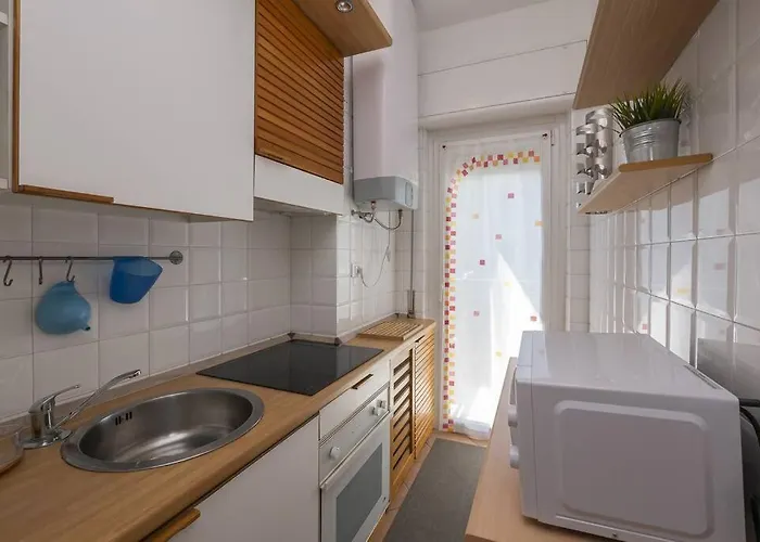 Youhosty - Zuretti42 Apartman