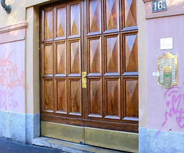 아파트 Charming In The Navigli District - 4 People 밀라노