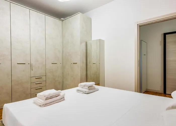 Cozy Near To Fashion District Апартаменты