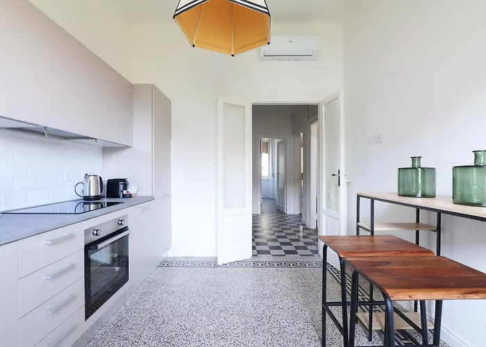 Adelaide Elegant * Mailand