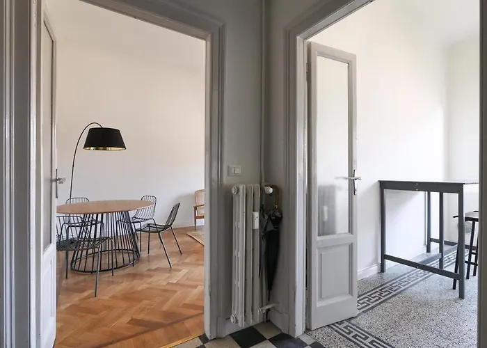 Adelaide Elegant Apartment
