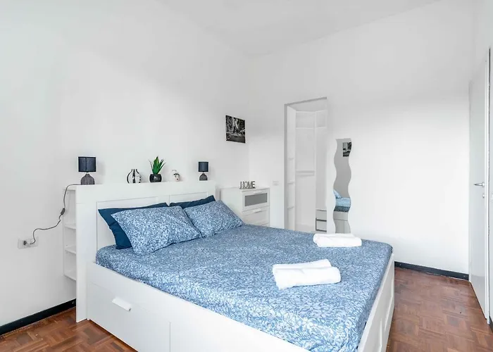 Mi8 -10 Minutes From The Duomo- Large Apartament Mediolan