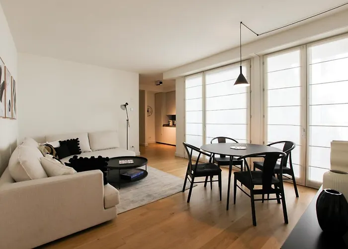 Fresh And Elegant Pta Venezia District דירה *