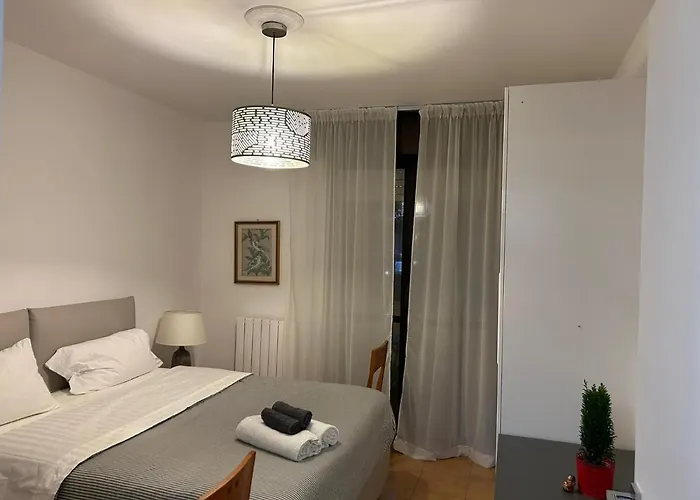 1702, Con La Matrimoniale Con Il Bagno Privato E Un Comune 招待所 3*
