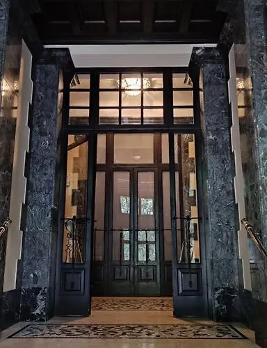 Monolocale Intimo Con Terrazzino Daire Milano