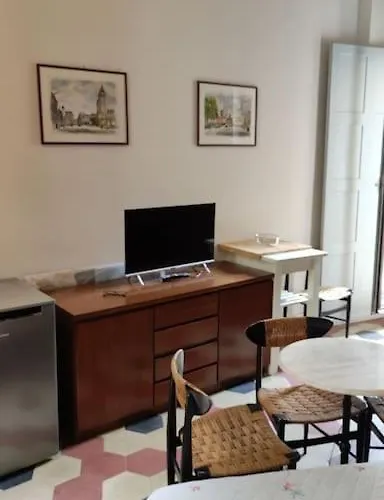 Daire Monolocale Intimo Con Terrazzino Milano
