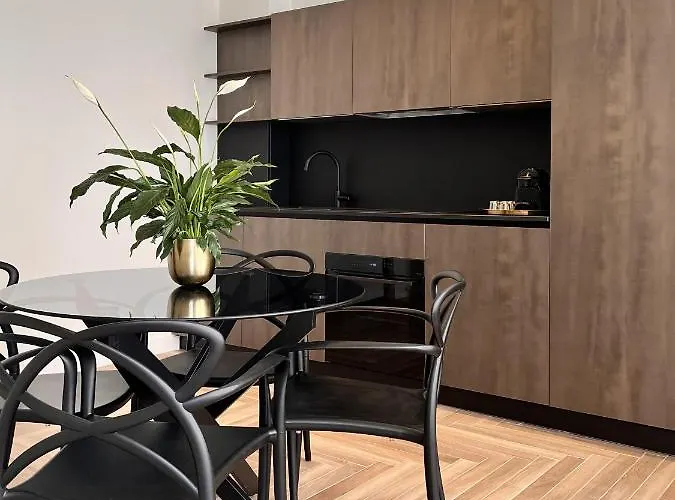 Yls Luxury Lägenhet Milano