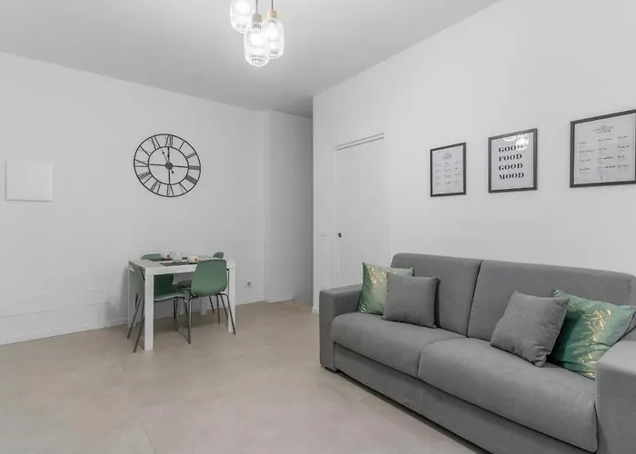 San Siro Life & Fiera Apartman *