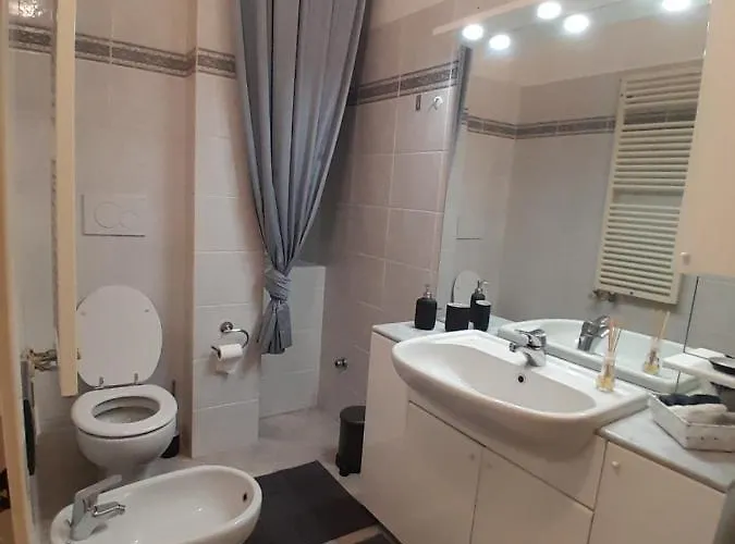 Martina, Silenzioso A 100 Metri Dalla Metropolitana Appartamento