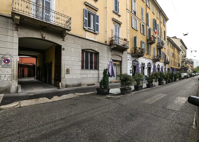 Appartamento Primopiano - Frisi Milano