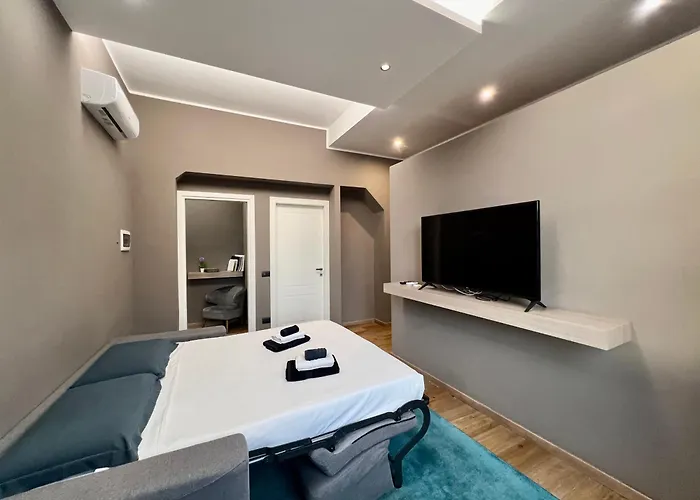 New Wonderful Bilo With Walk-in Closet From Moscova Milán