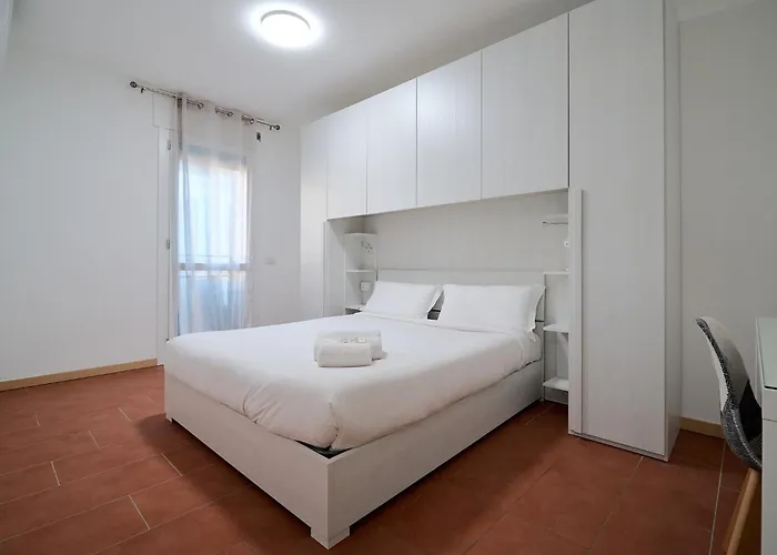 Apartmán Xenia - Spacious And Bright New Flat With Garden Milán