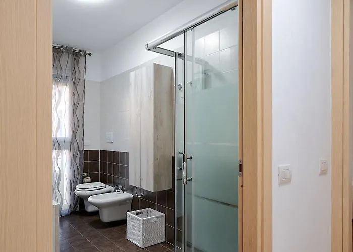 Apartmán Xenia - Spacious And Bright New Flat With Garden Milán