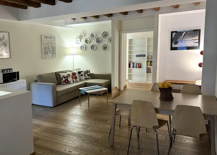 Apartment Joivy Cosy Ticinese Retreat 1-bed Flat Near The Duomo *