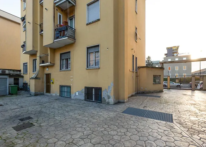 Apartment Guesthost - Affori M3 Modern And Cozy *