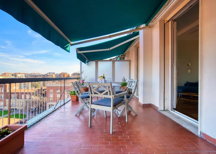 Spacious Penthouse With Panoramic Terrace - 20 Minutes From San Siro & Duomo 公寓 米兰