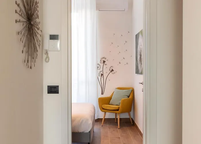 The House Of Dandelions - Duomo In 15min By Metro M3 Apartment