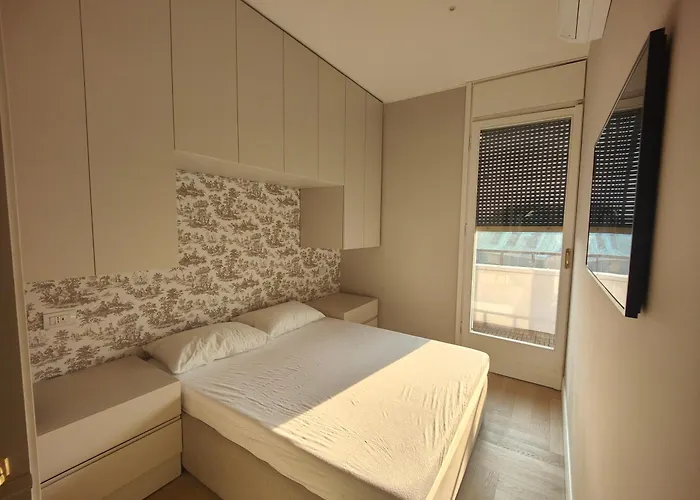 Ottoboni 2b Luxury Penthouse