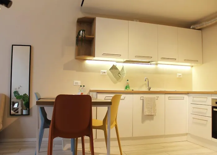 Casa de Férias Yr Bocconi- Modern Loft, 3 Min Walk To Duomo Tram