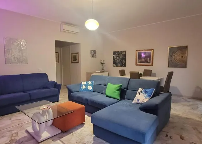 Privatunterkunft Cozy In A Shared Close To Linate Airport Stanza In Condiviso A Due Passi Da Linate *