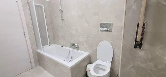 Privatunterkunft Cozy In A Shared Close To Linate Airport Stanza In Condiviso A Due Passi Da Linate Mailand