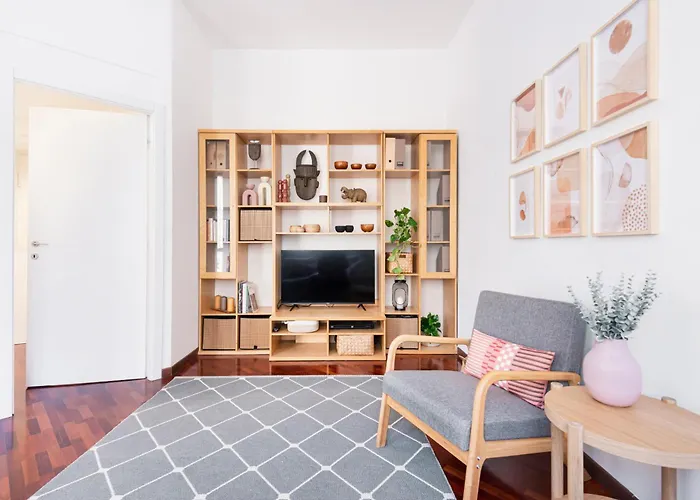 Stylish&cozy Close To Naviglio Appartamento