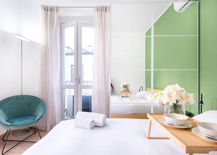 Easylife - - Correnti 22 - Duomo Milano