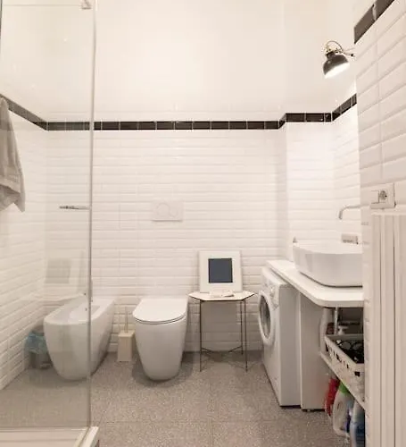 아파트 New Elegant Flat 3 Min From Station. *