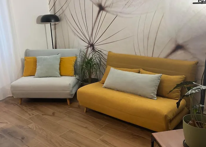 The House Of Dandelions - Duomo In 15min By Metro M3 Apartment *
