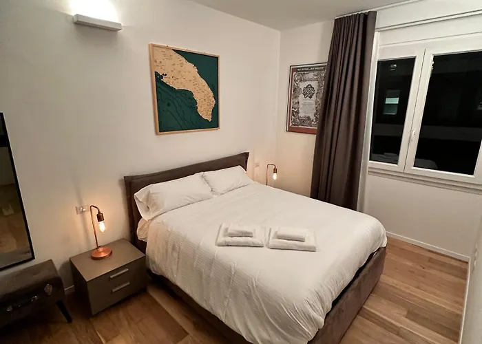 Xenia - Cozy Two-room In Station 아파트