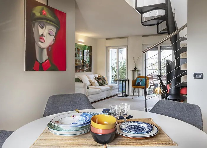 公寓 Giresio 41 - Your Penthouse With Rooftop Garden In Navigli - Wifi 米兰