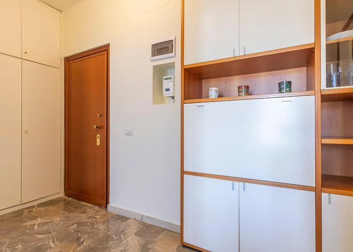 Guesthost - Casa Giuliana Splendido Trilocale Apartment *
