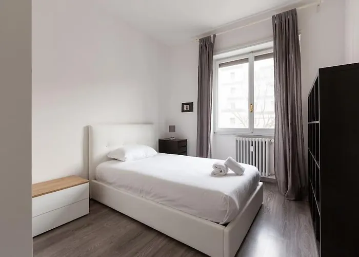 شقة Easytopstay - Large Close To Metro *