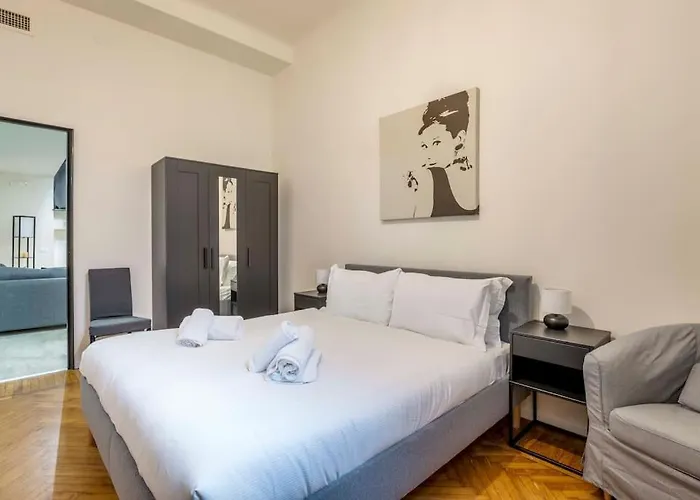 Comfortable 3 Bedrooms Few Steps From Duomo Milán