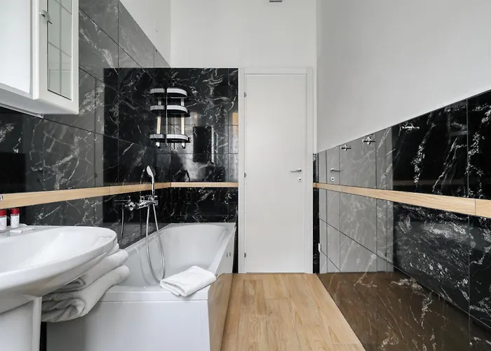 Joivy Chic 3-bed Flat Near Colonne Di San Lorenzo Lägenhet Milano