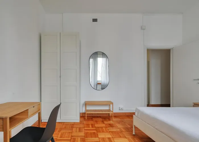 Lägenhet Joivy Chic 3-bed Flat Near Colonne Di San Lorenzo Milano
