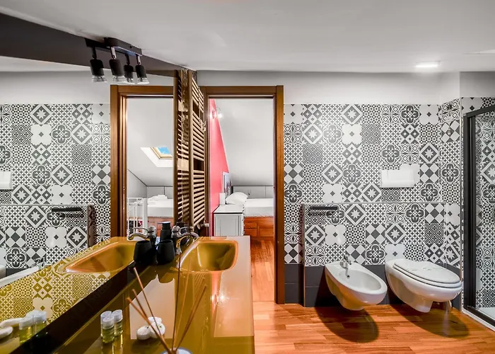 דירה Bright Loft - Free Private Parking מילאנו