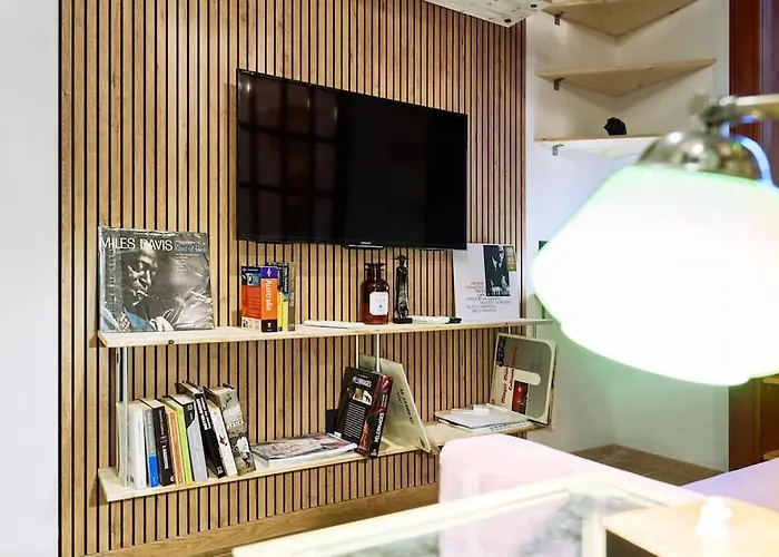Casa Cloclo: Design & Vintage Above Subway Apartment Milan