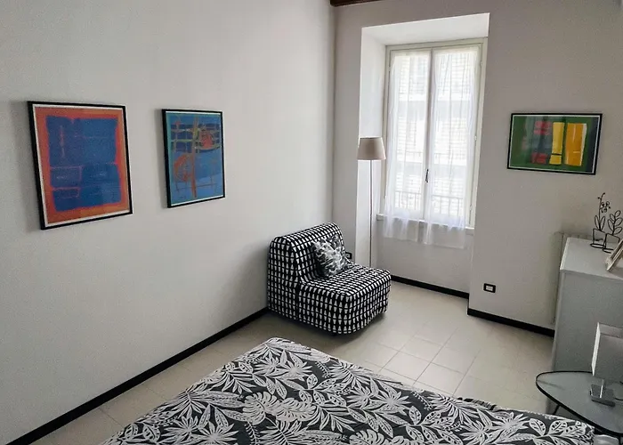 Apartamento Charming Park - Center - For 5 Guests - Brand New Bathroom Milán