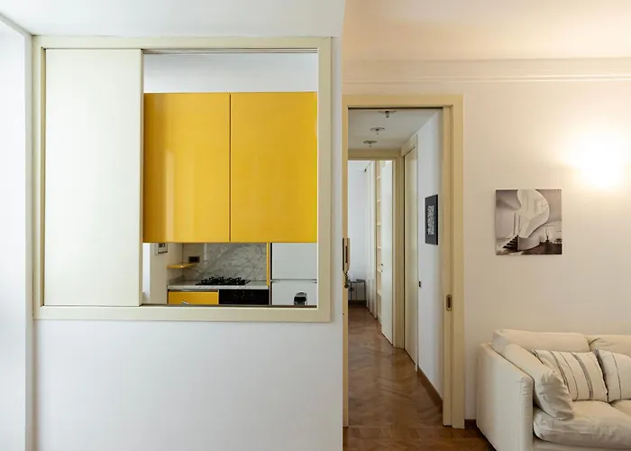 Elegante Bilocale In Montenapoleone - Brera Appartamento Milano