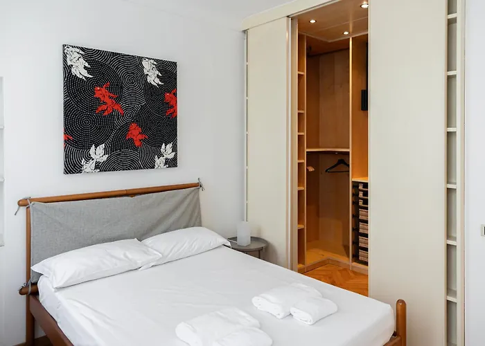 Elegante Bilocale In Montenapoleone - Brera * Milano